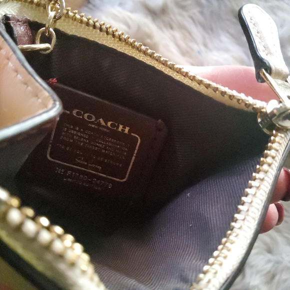 Authentic Coach X Selena Gomez Card/ID Holder with Keychain GUC - Picture 6 of 11